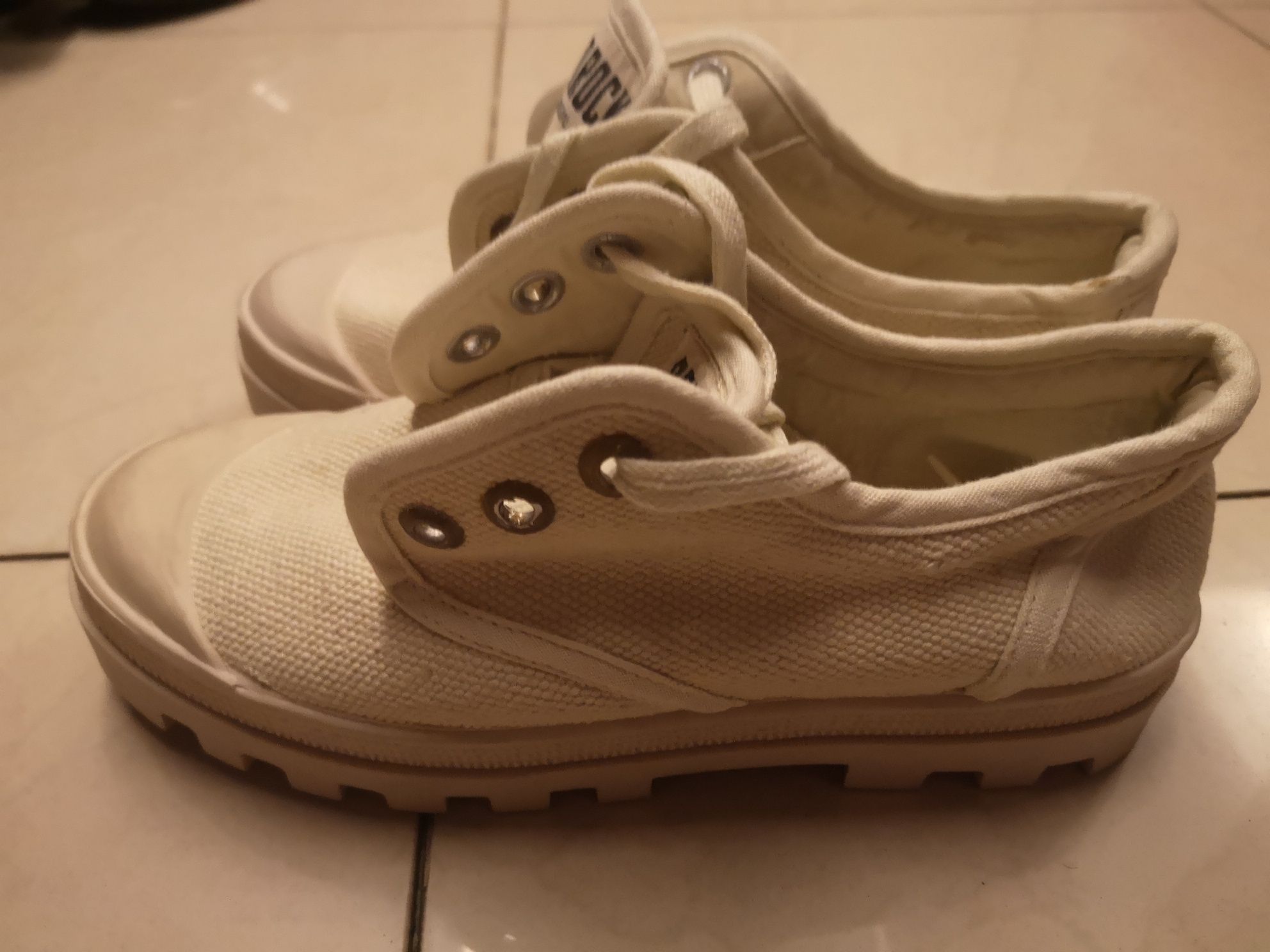 Buty damskie sneakersy trampki rozmiar 39 beżowe
