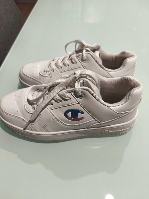 Aproveita calçado para menina