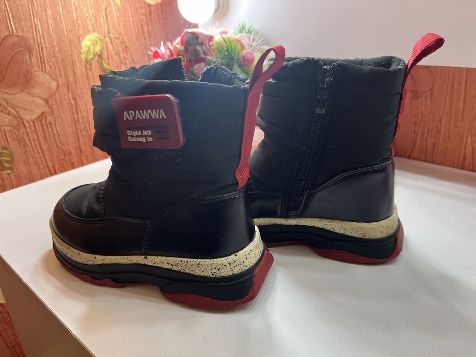 Чоботи дитячі 25