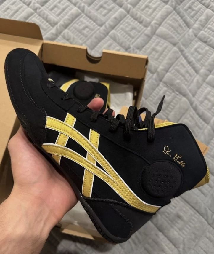 Борцовки asics dan gable evo 3