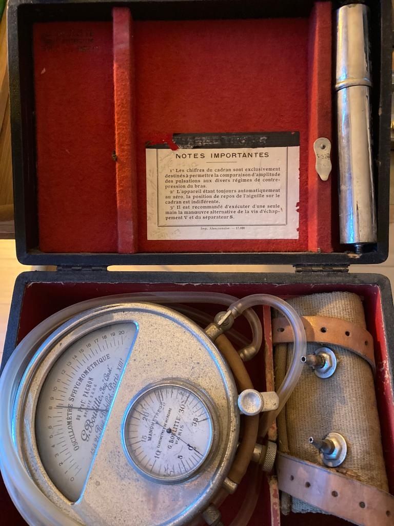Oscilómetro de Pachon - equipamento médico antigo
