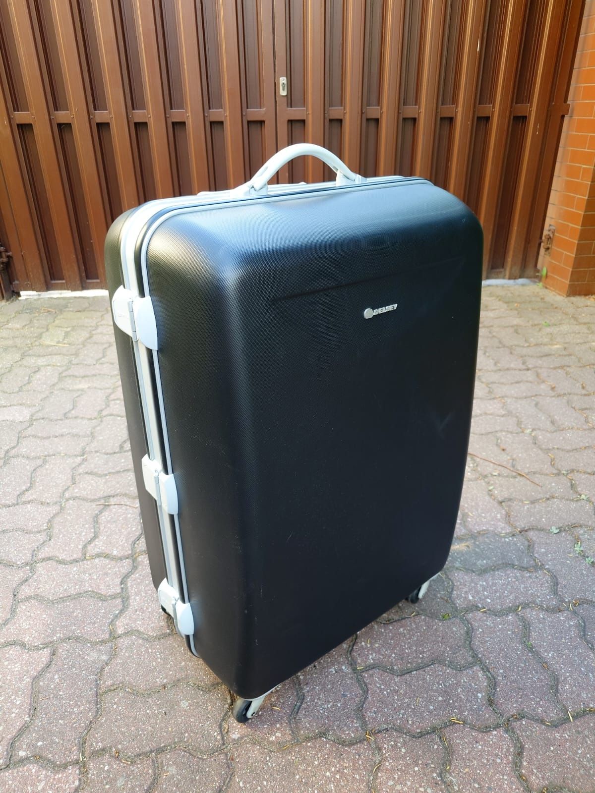 Walizka Delsey 100l skorupowa 4 kolka