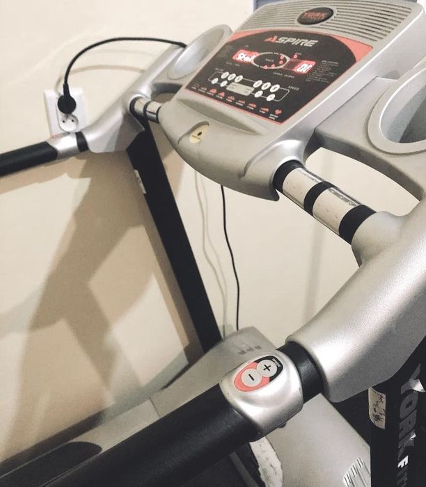 Bieżnia YORK Fitness Espire Super Stan Poznań