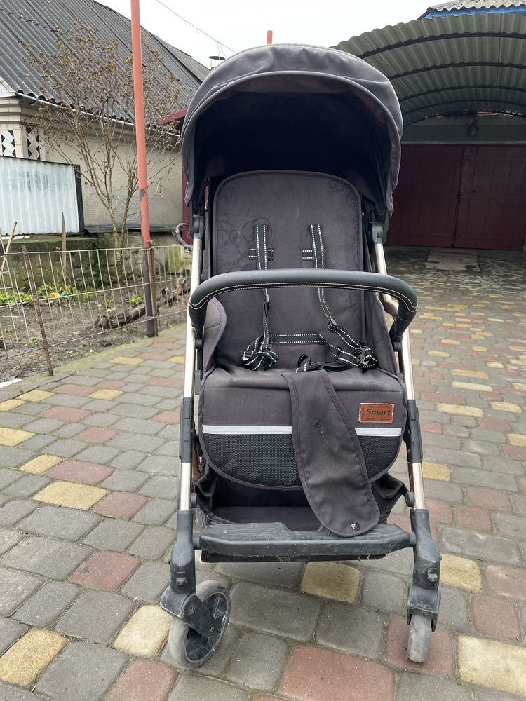 Продам прогулянкову коляску