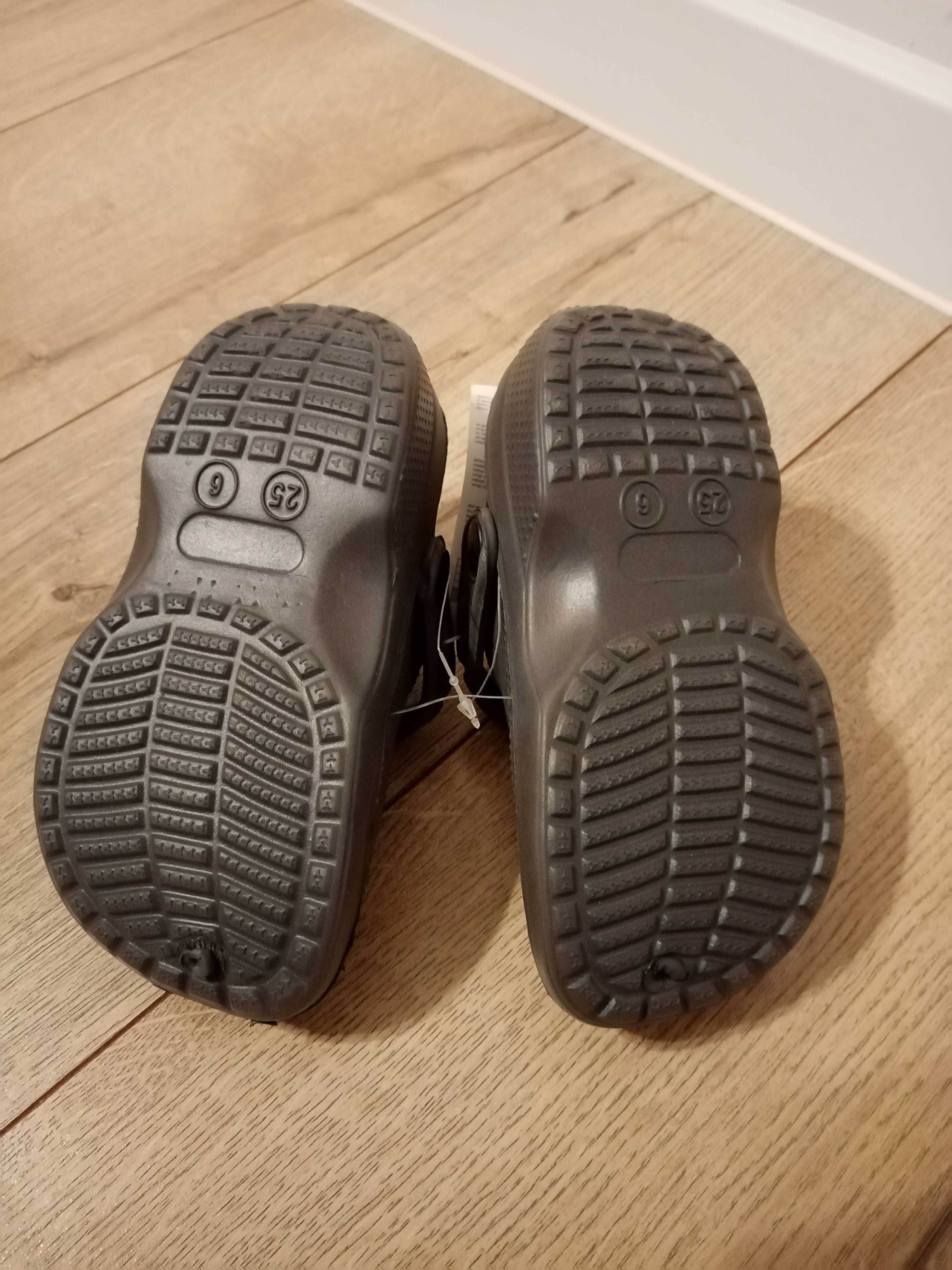 Buty dziecięce krox nowe 25