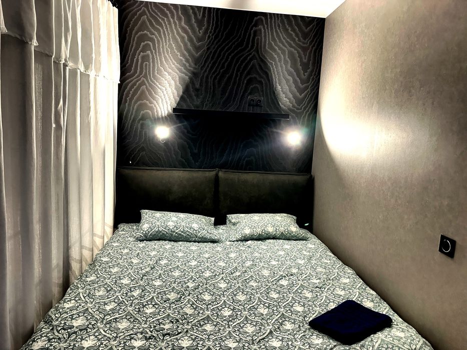 Жк подобово/погодинно військовим знижка/безпечне місце є світло завжди