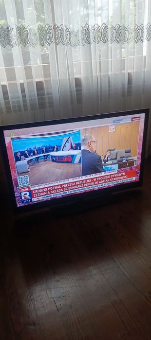 kdl-40ex720 telewizor Sony z pilotem  200Hz full hd