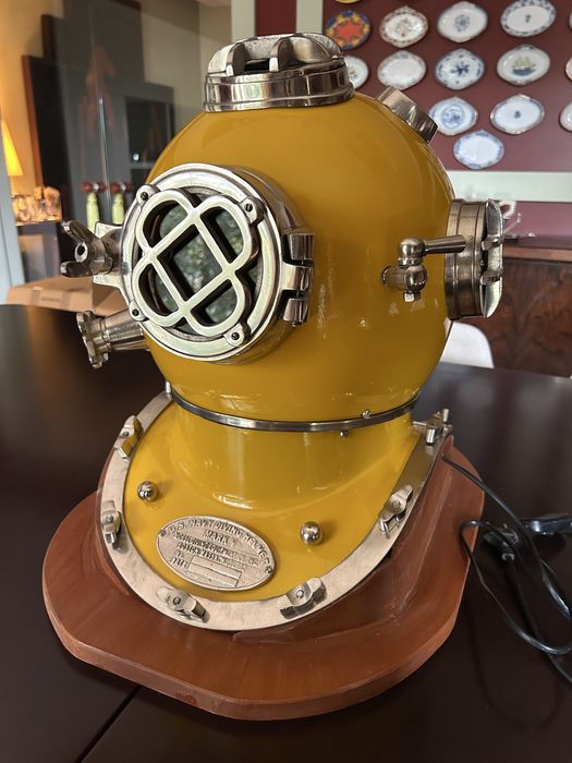 Escafandro XXL / Candeeiro / Coleção e Decoração