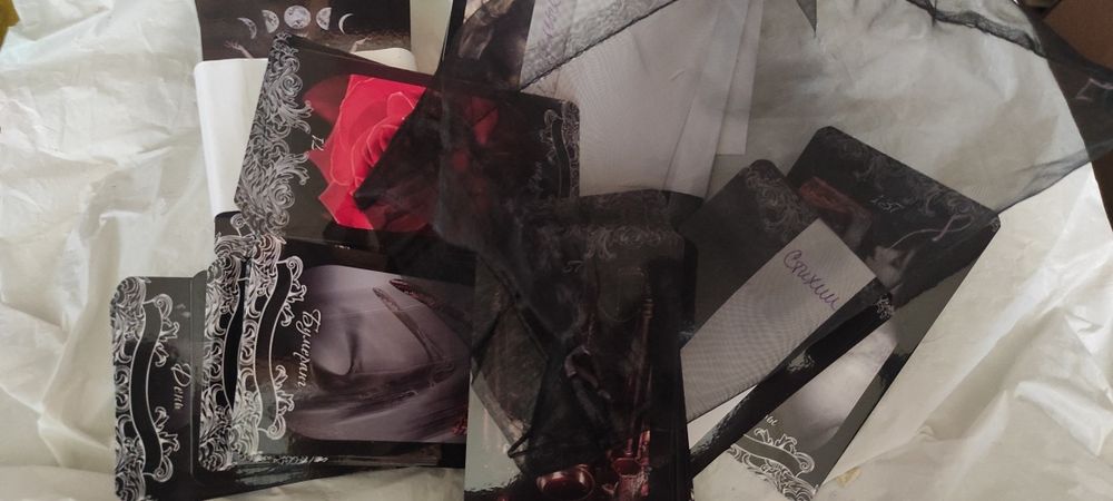 Оракул Гекаты (безрамочное)(REMASTERED MYSTIC SILK)