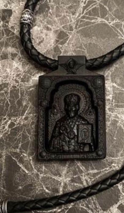 Ладанка деревянная моренный дуб и серебряный усиленный шнурок кожа