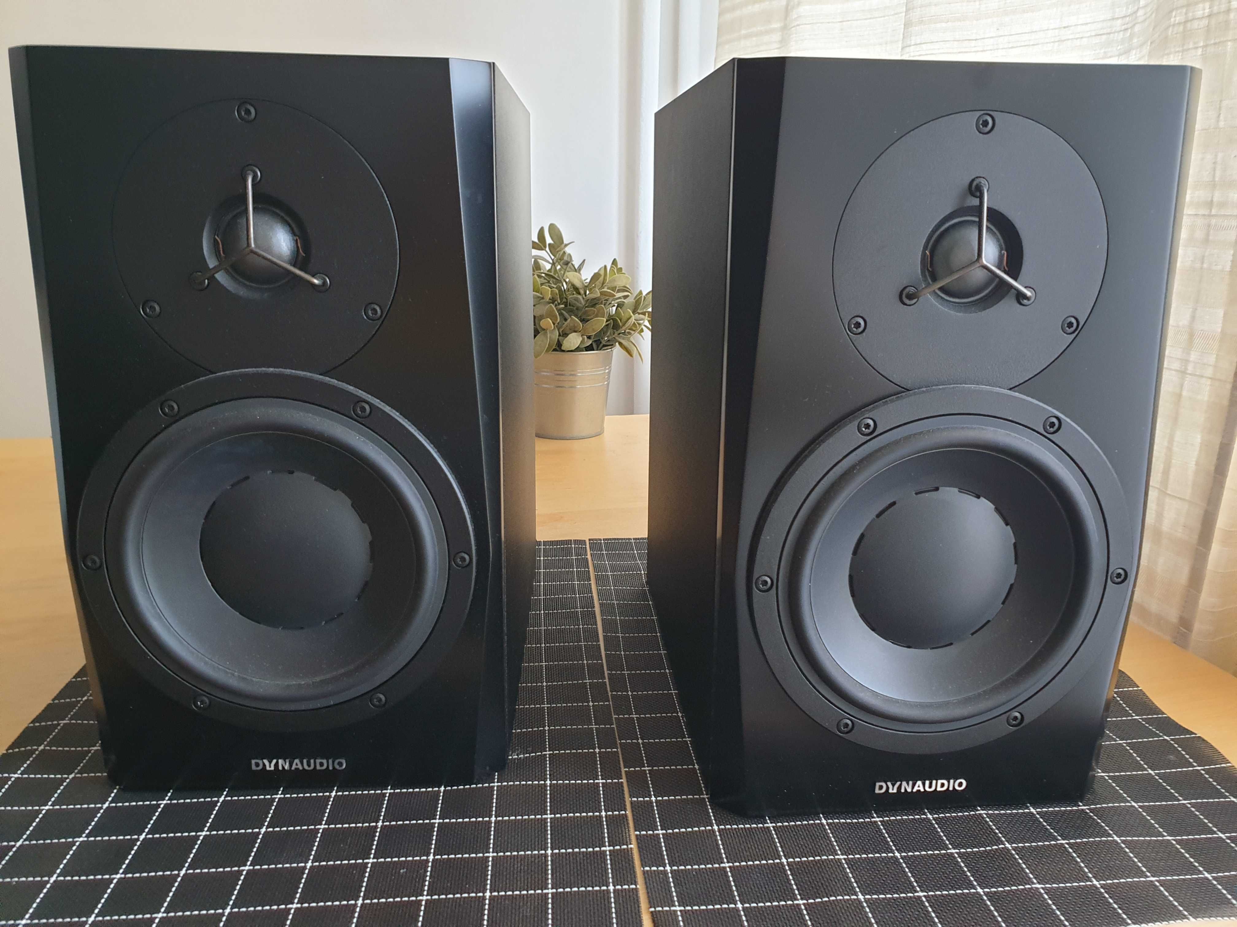 Dynaudio LYD 7 - monitory aktywne i super kolumny do domu.