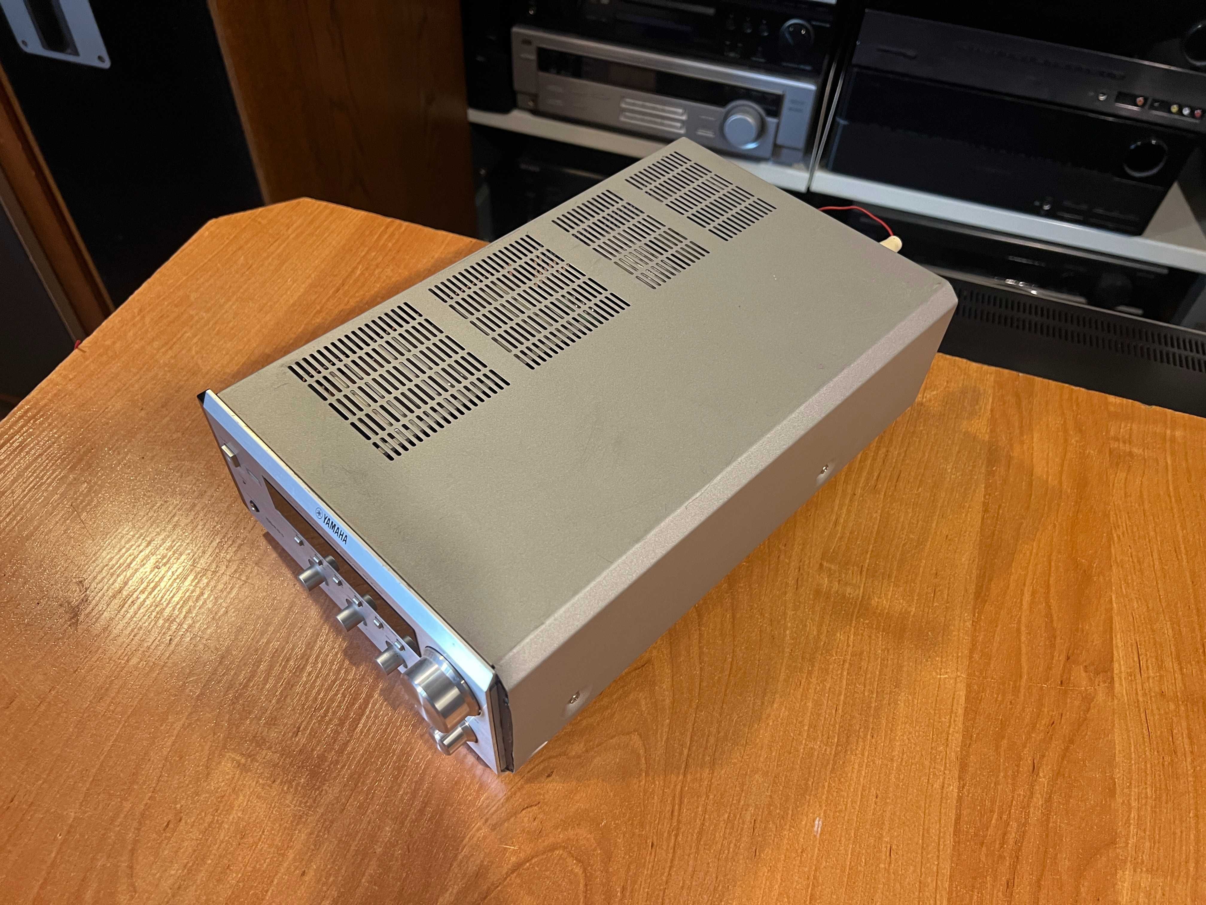 Wieża Yamaha RX-E400 PianoCraft, mini amplituner, Audio Room