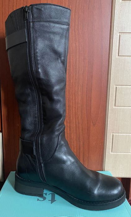 Продам шкіряні сапожки 39р.