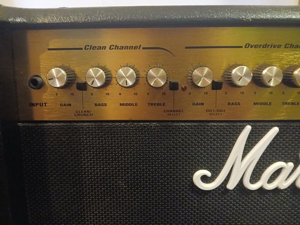 Wzmacniacz gitarowy Marshall MG100DFX