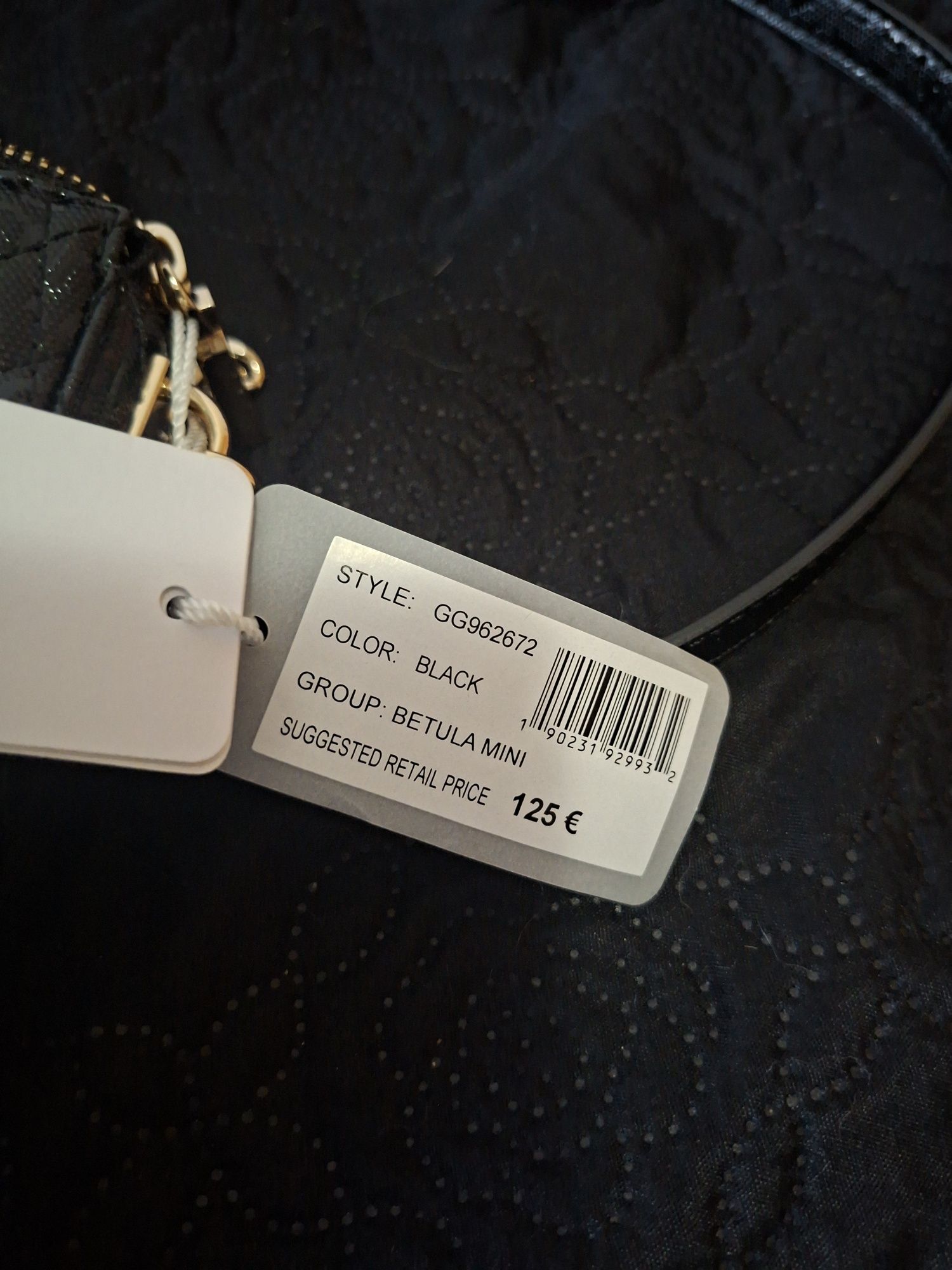 Mala Guess preta