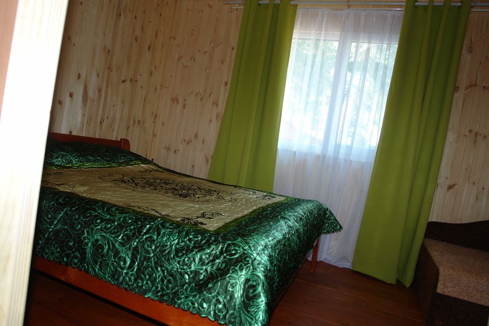 Супер відпочинок!!! Здаю новий зруб  в лісі на річці Десна в Піірнове