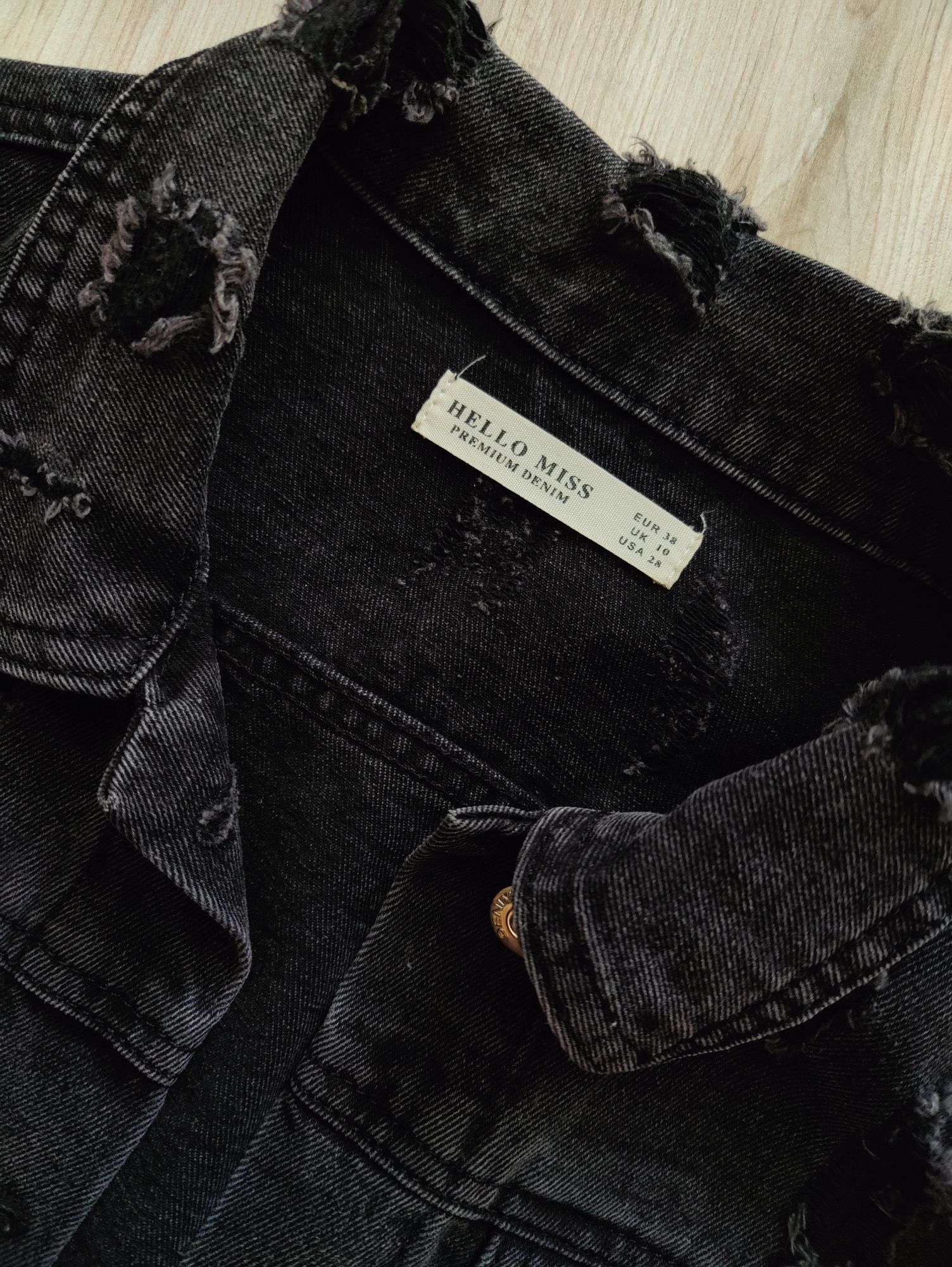 Katana, czarna jeansowa kurtka Hebe, Renee 38 M postrzępiona