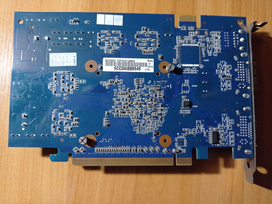 Видеокарта Nvidia GeForce EN7300GT