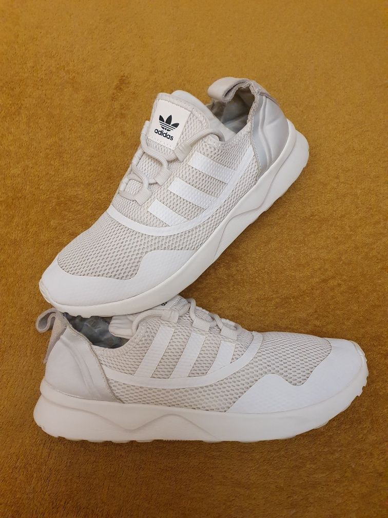 Кроссовки Adidas p. 38,5 стелька 24 см