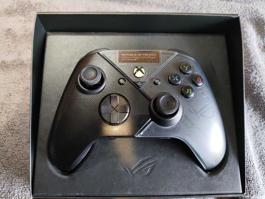 ASUS ROG Raikiri Kontroler do Xbox/PC – Nowy (Po zwrocie)