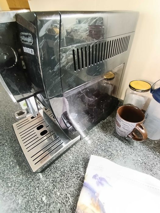 Maquina de café automática Délongui