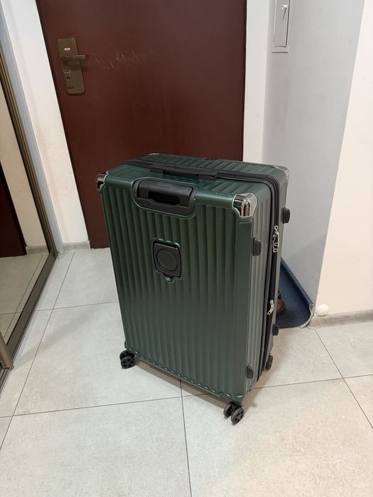Walizka duża zielona