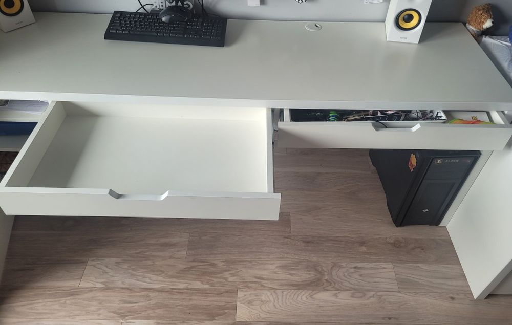 Biurko szerokie na 2metry
