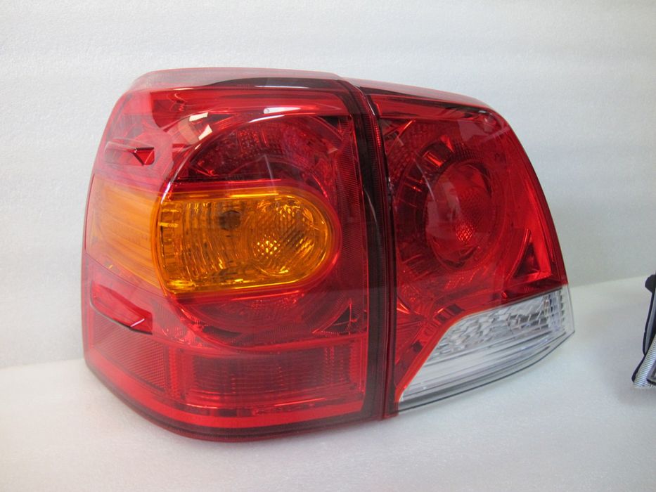 Задние фонари фары стопы Toyota Land Cruiser 200 LC200 рестайлинг 2012