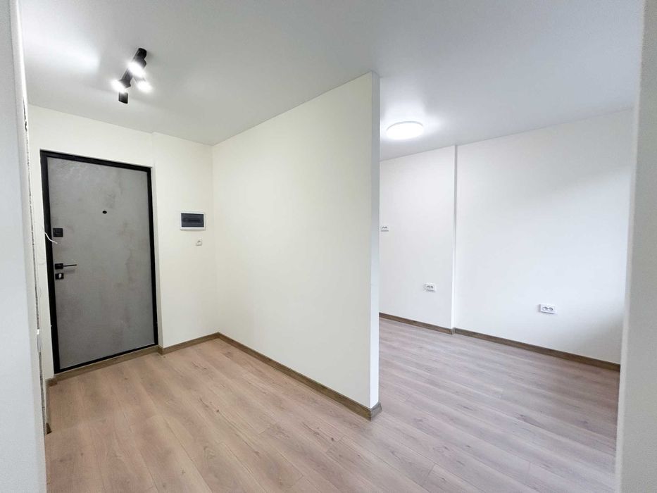 Однокімнатна з новим ремонтом