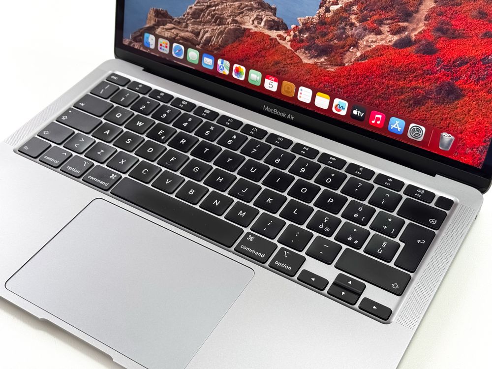 MacBook Air 2020 r. i5 8/256GB Szary Super Stan