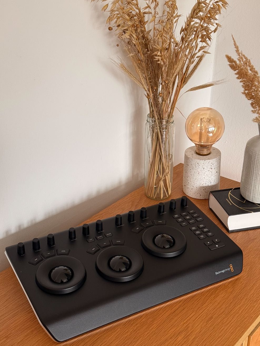 Blackmagic DaVinci Resolve Micro Panel