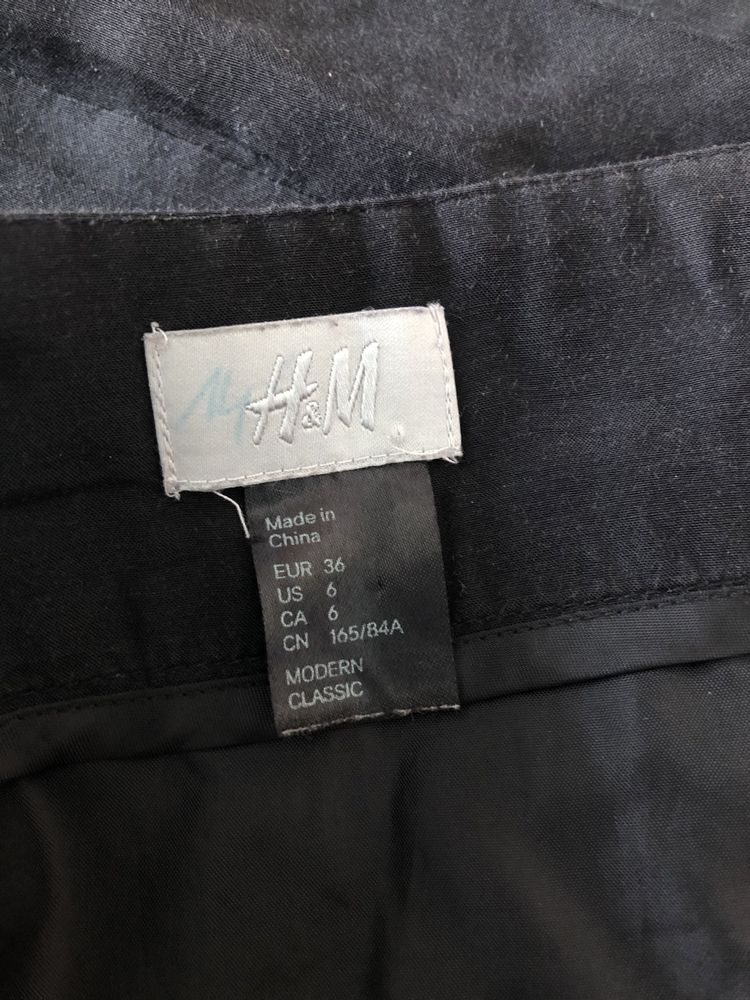 Czarna spódnica H&M