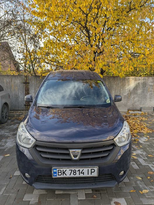 Автомобіль Dacia Dokker 2014 рік