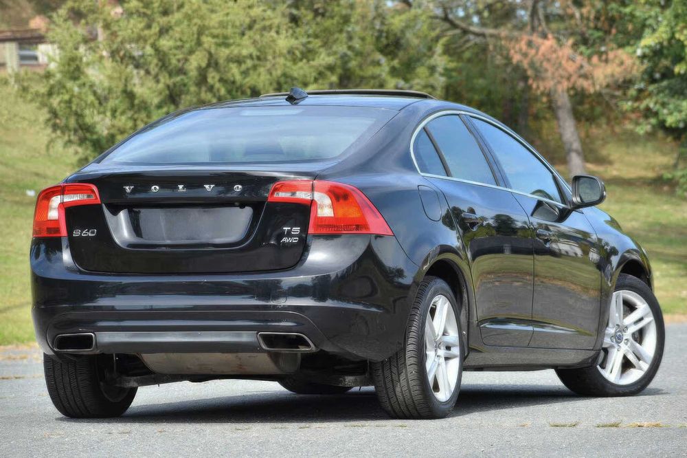 Volvo S60 T5 Premier Plus      2015