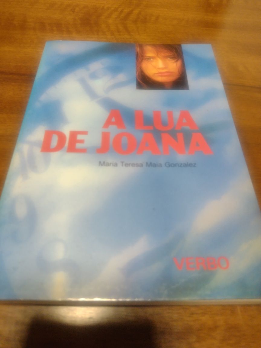 Livro a lua de Joana