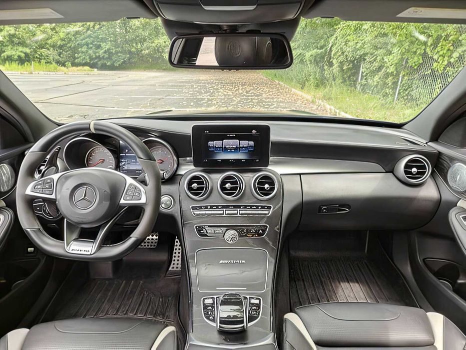 Mercedes-Benz C 63 S AMG      2017