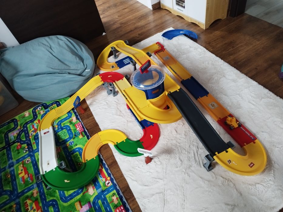 Kolorowy tor wyścigowy