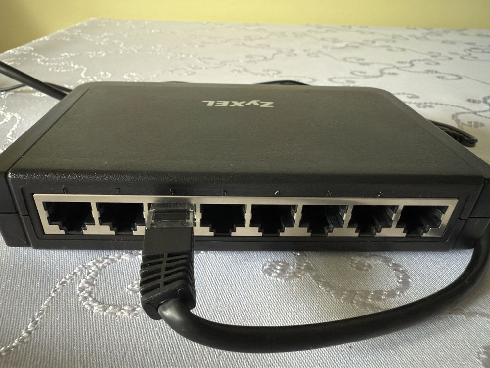 Switch ZyXEL ES-108E Przełącznik Sieciowy 8-Portowy Rozdzielacz