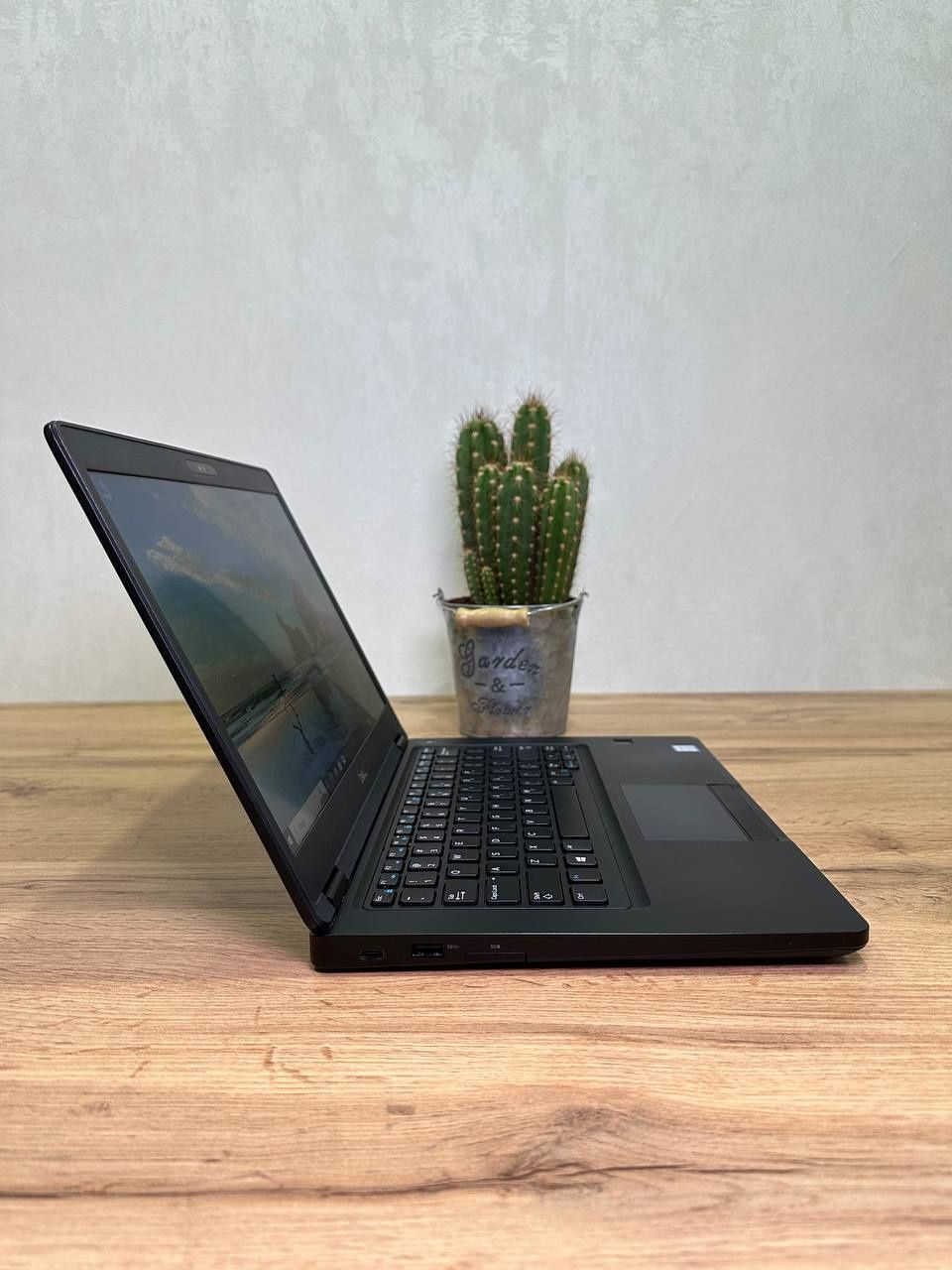 Ноутбук Dell Latitude 5490 | RAM 16 Gb | 256 Gb SSD пам'яті