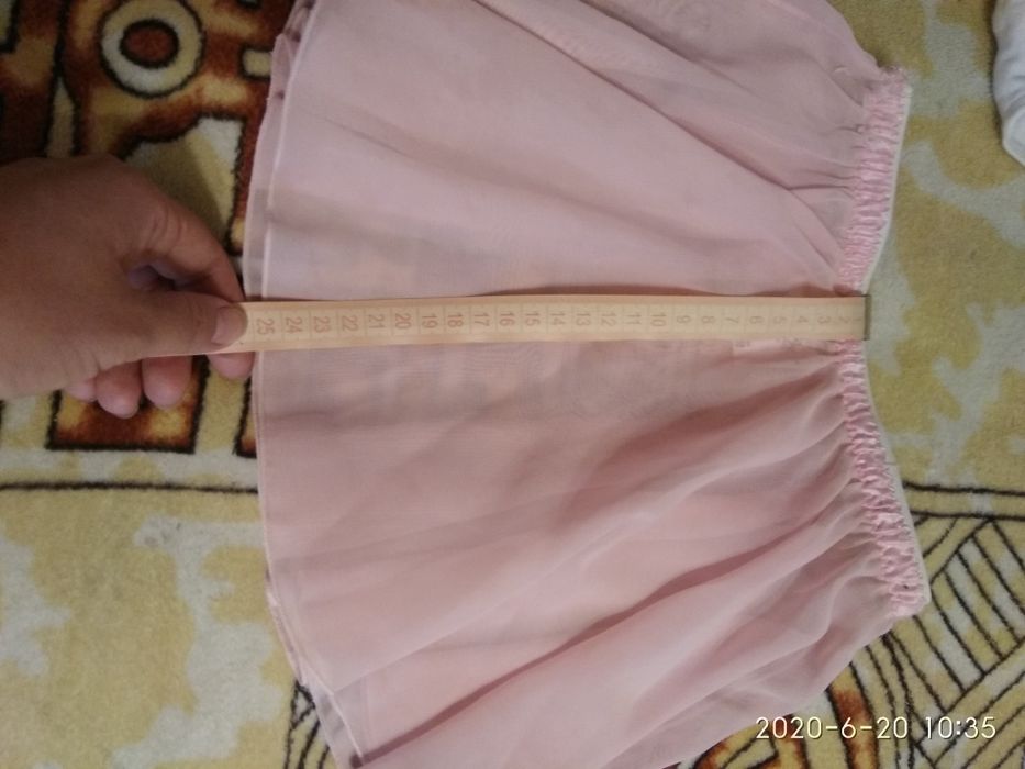 Купальник р.32; юбочка р.36.