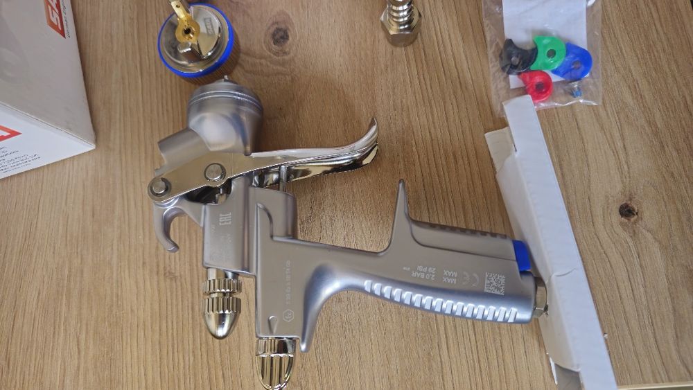 Pistolet lakierniczy SATA Jet 1000