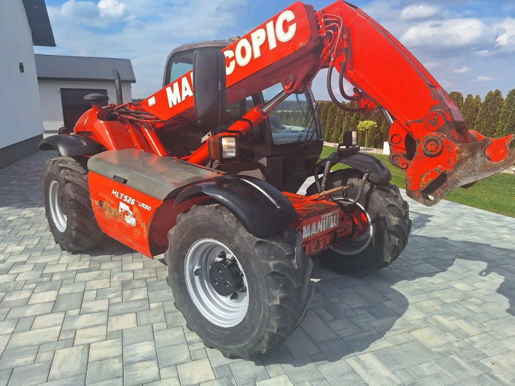 Ładowarka taleskopowa manitou 526  jcb