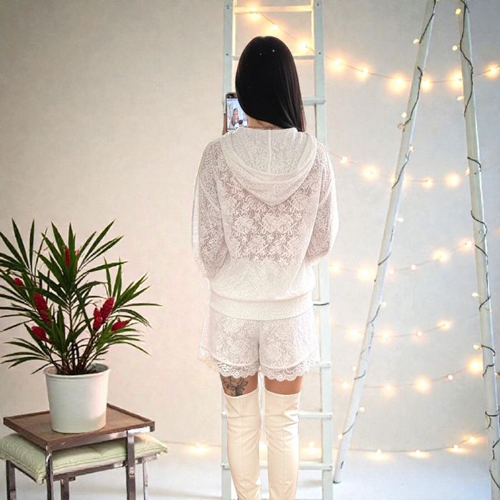 Ażurowy nowy komplet damski dwuczęściowy z koronki bluza + szorty