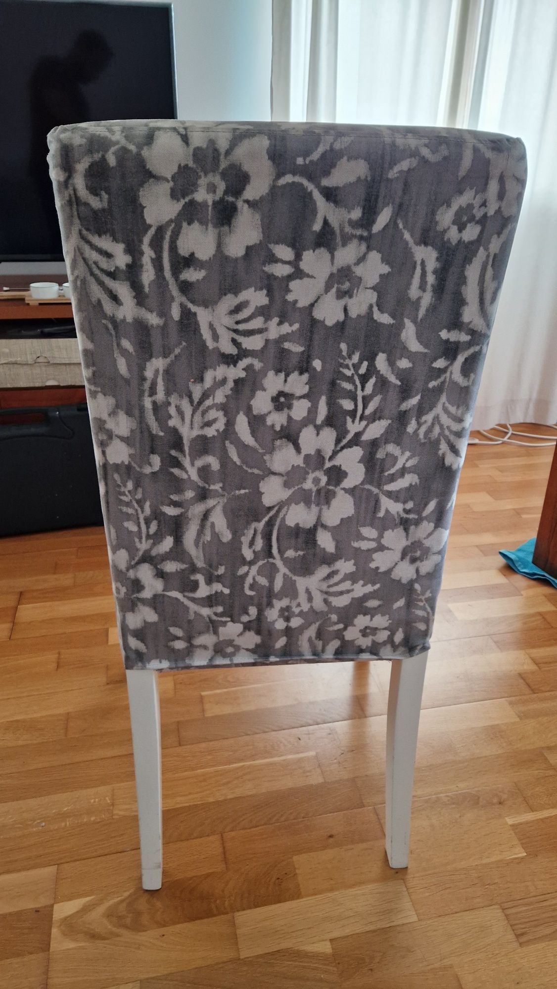 6 cadeiras IKEA Bergmund