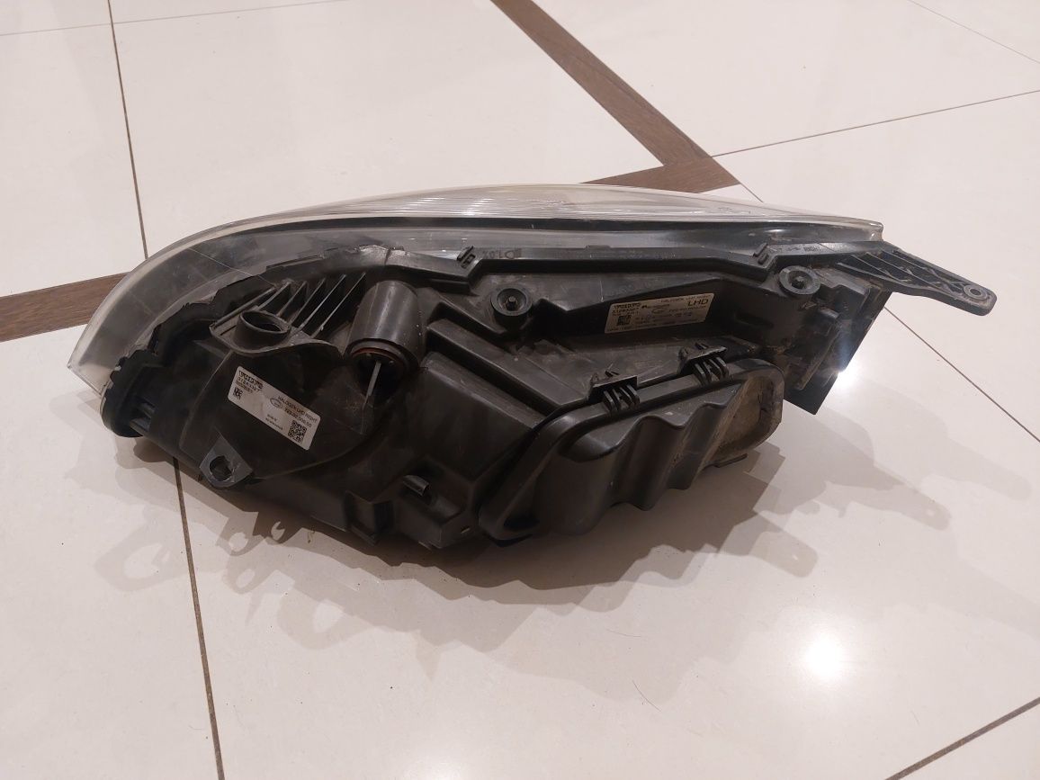 Lampa prawa Volvo V40 S40 od 2012 roku