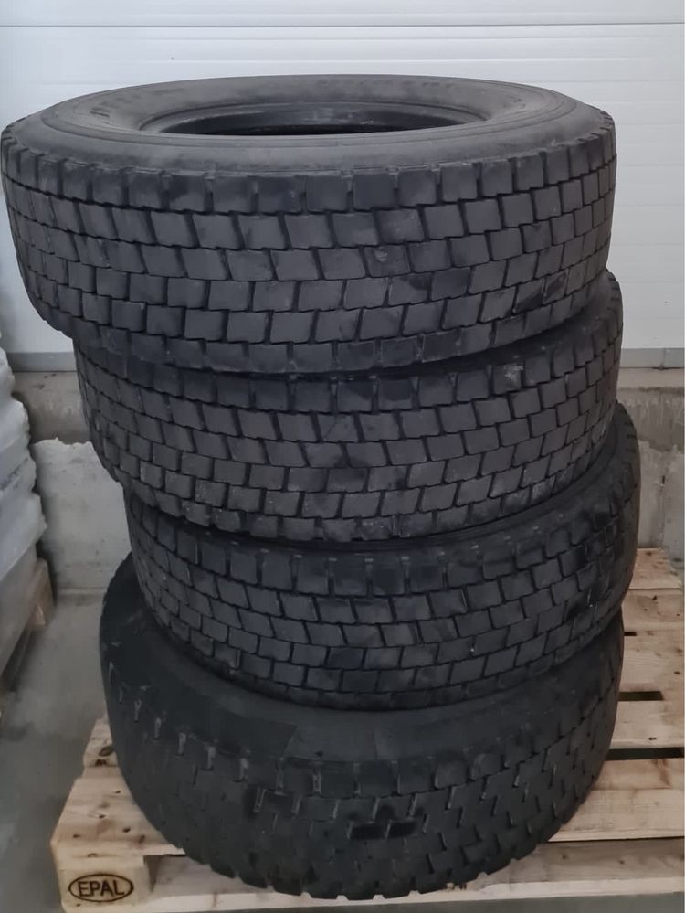 Opony Michelin 19.5 305/70R (Dunlop, Continental)