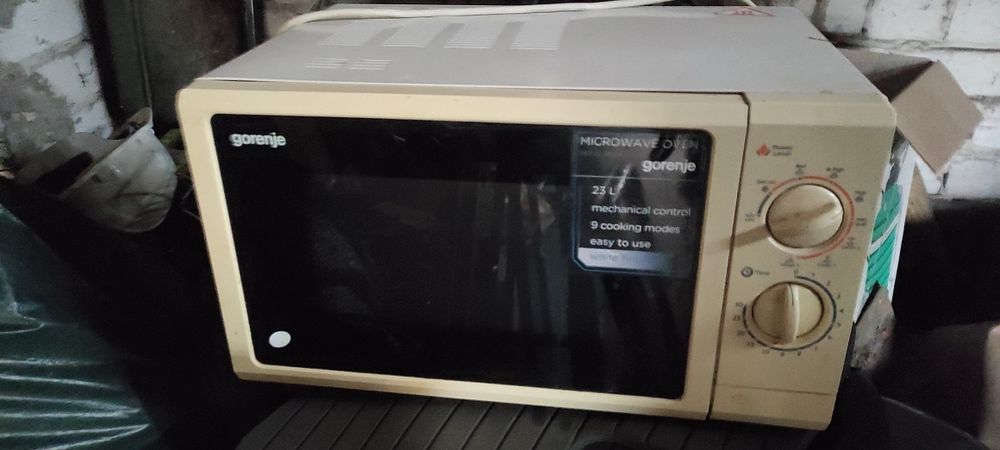 Мікрохвильова піч Gorenie