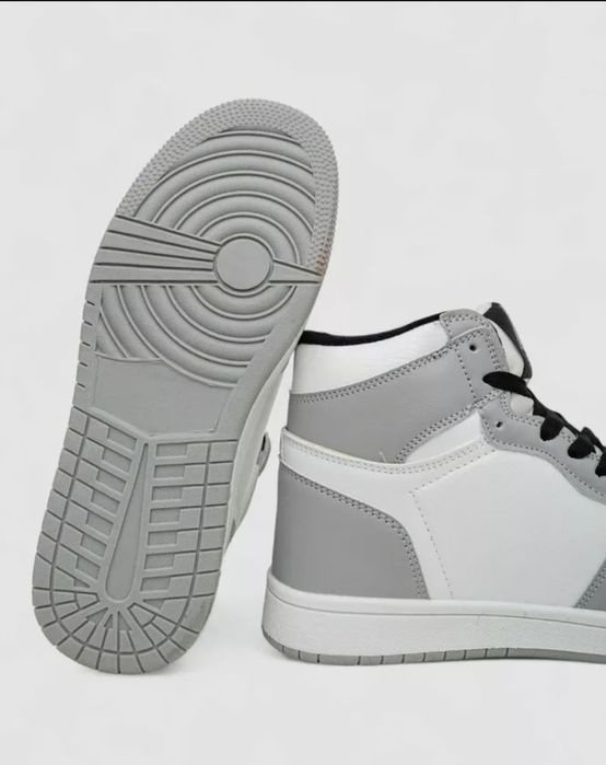 Кросівки жіночі зимові на хутрі, колір біло-сірий 37,38,39,40,41