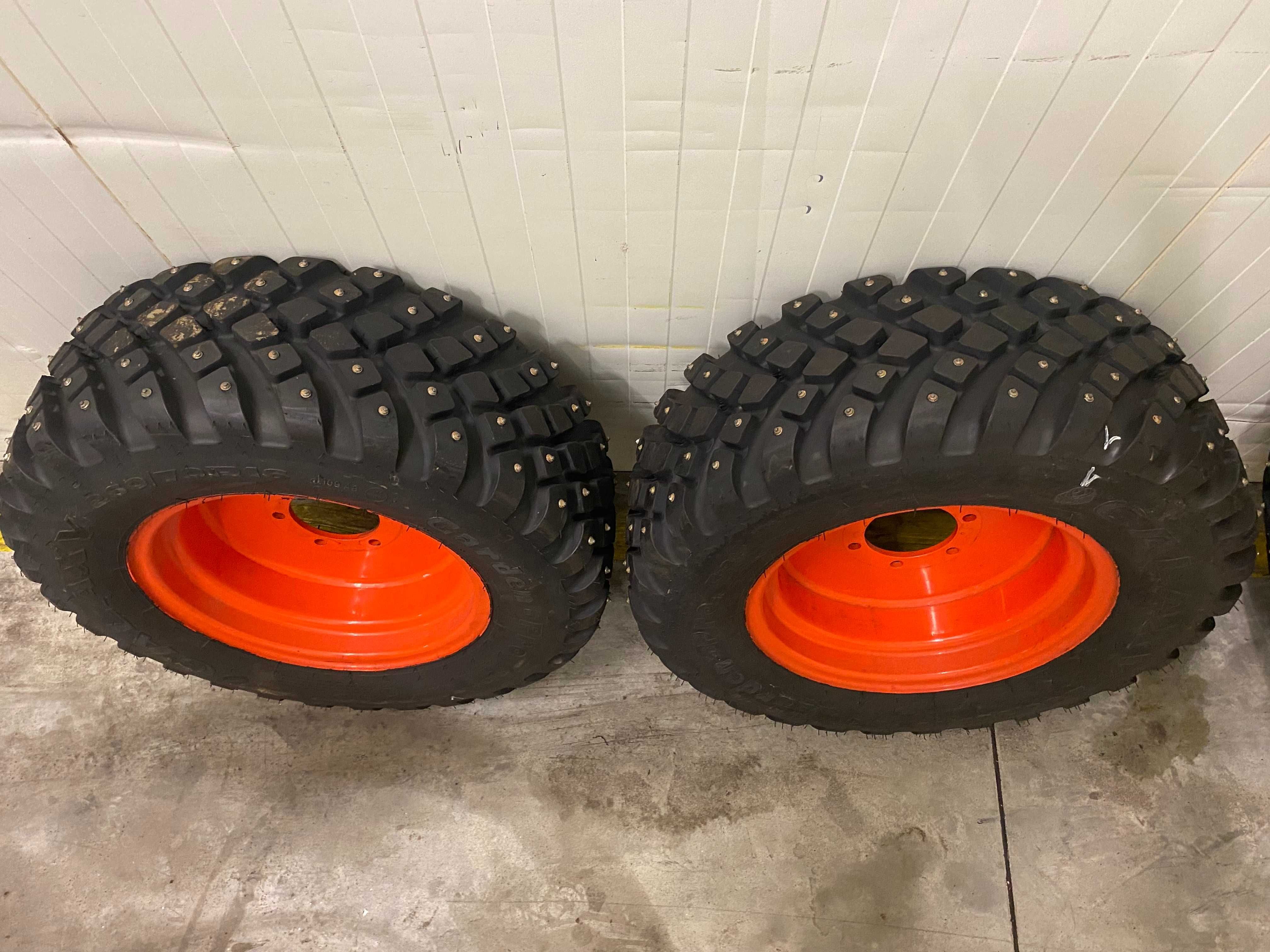 Felgi z oponami trawiastymi(G1) 2x380/70/24 i 2x260/70/16 Kioti Kubota