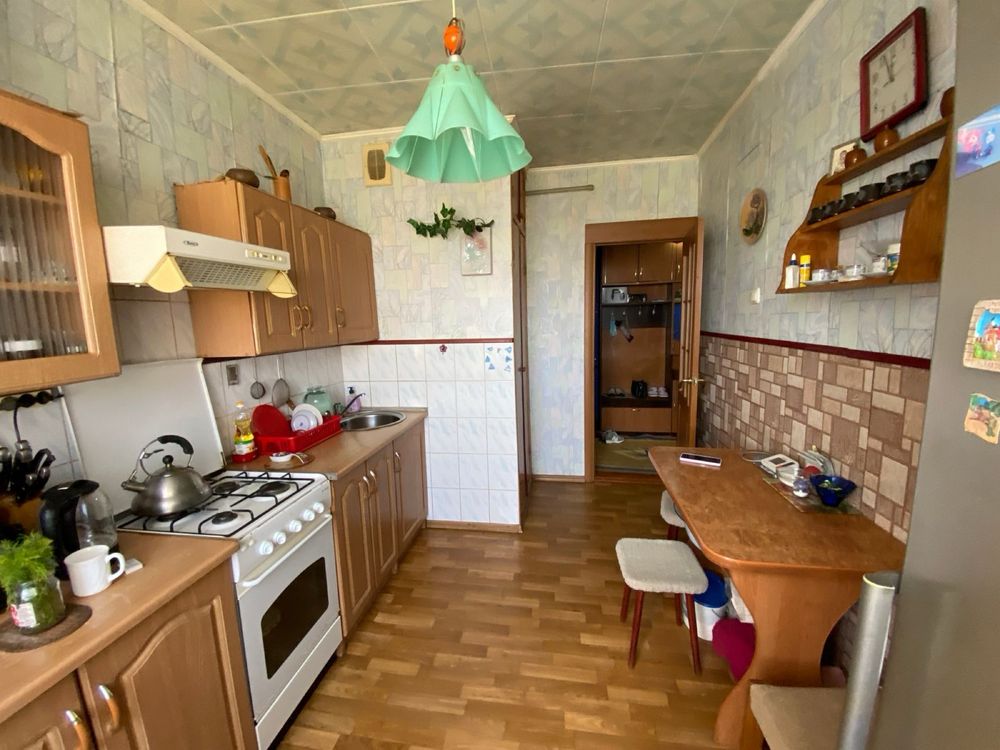 Продаж 3-х кімн. квартири на Карачунах